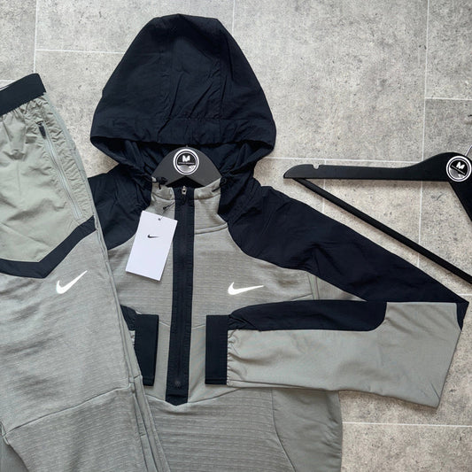 ENSEMBLE NIKE RUNNING (Copie)